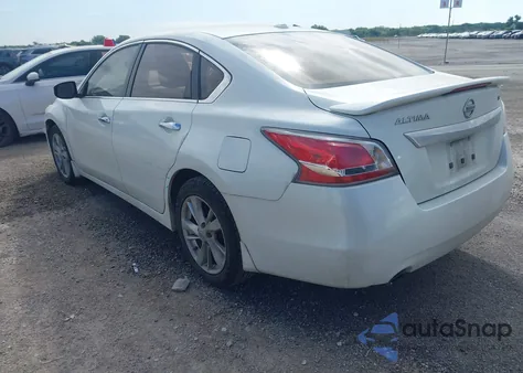 2015 Nissan Altima 2.5 Sl z USA, uszkodzony, nr VIN 1N4AL3AP7FN906043